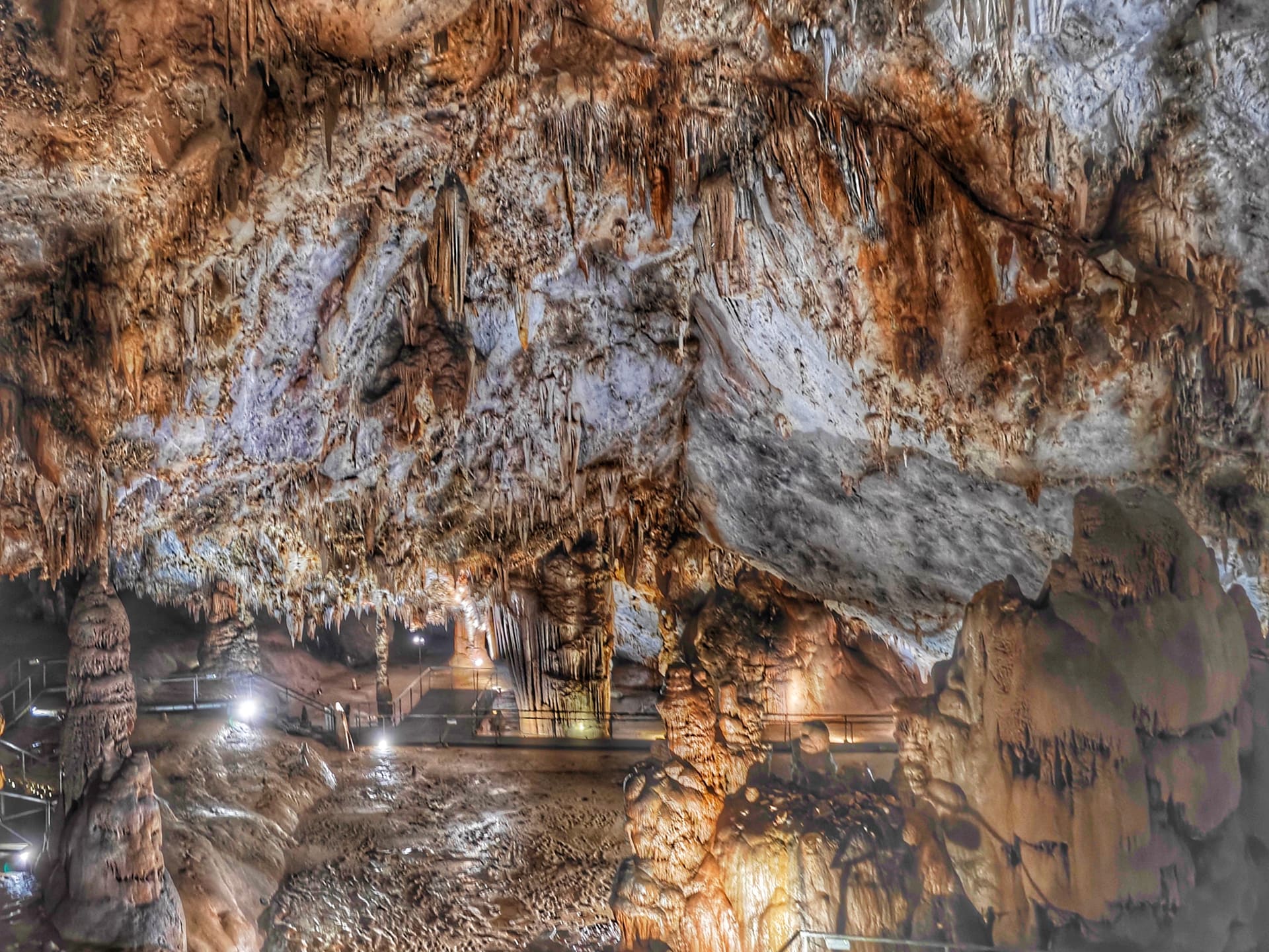 Печера Посалагуа