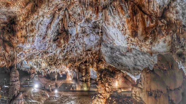 Печера Посалагуа