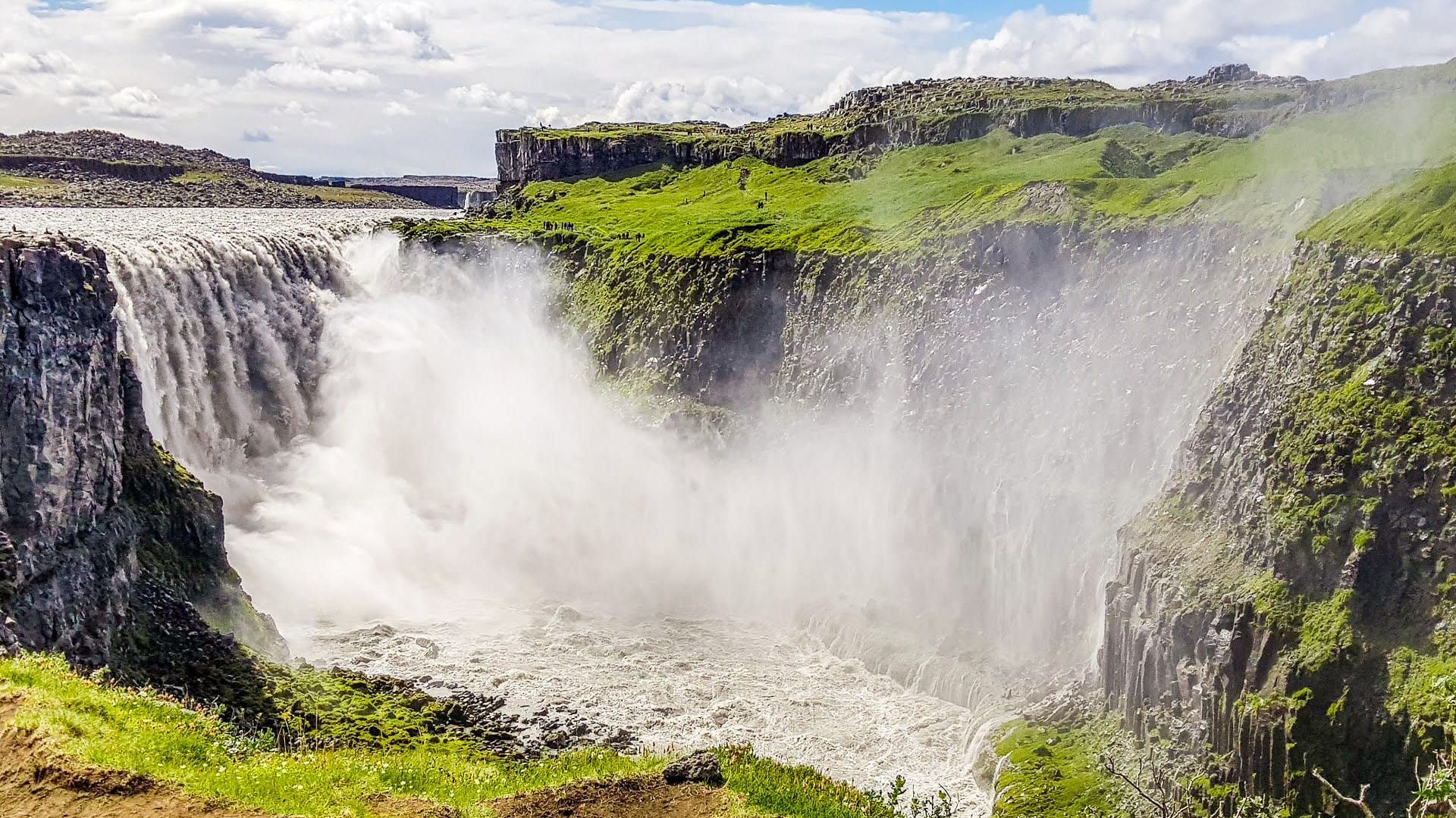 Водопад Деттифосс