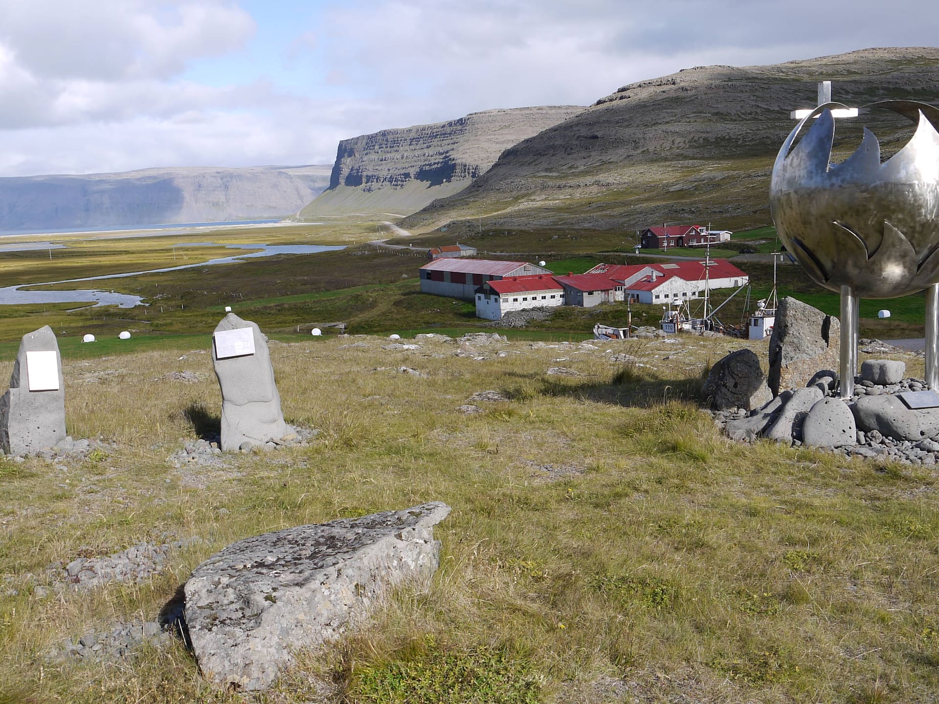 Бухта Хнётур