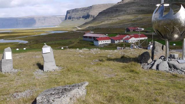 Бухта Хнётур