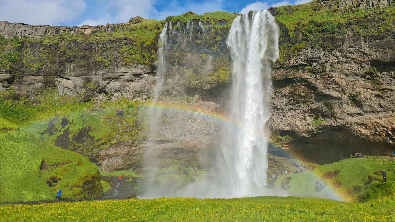 Seljalandsfoss Waterfall