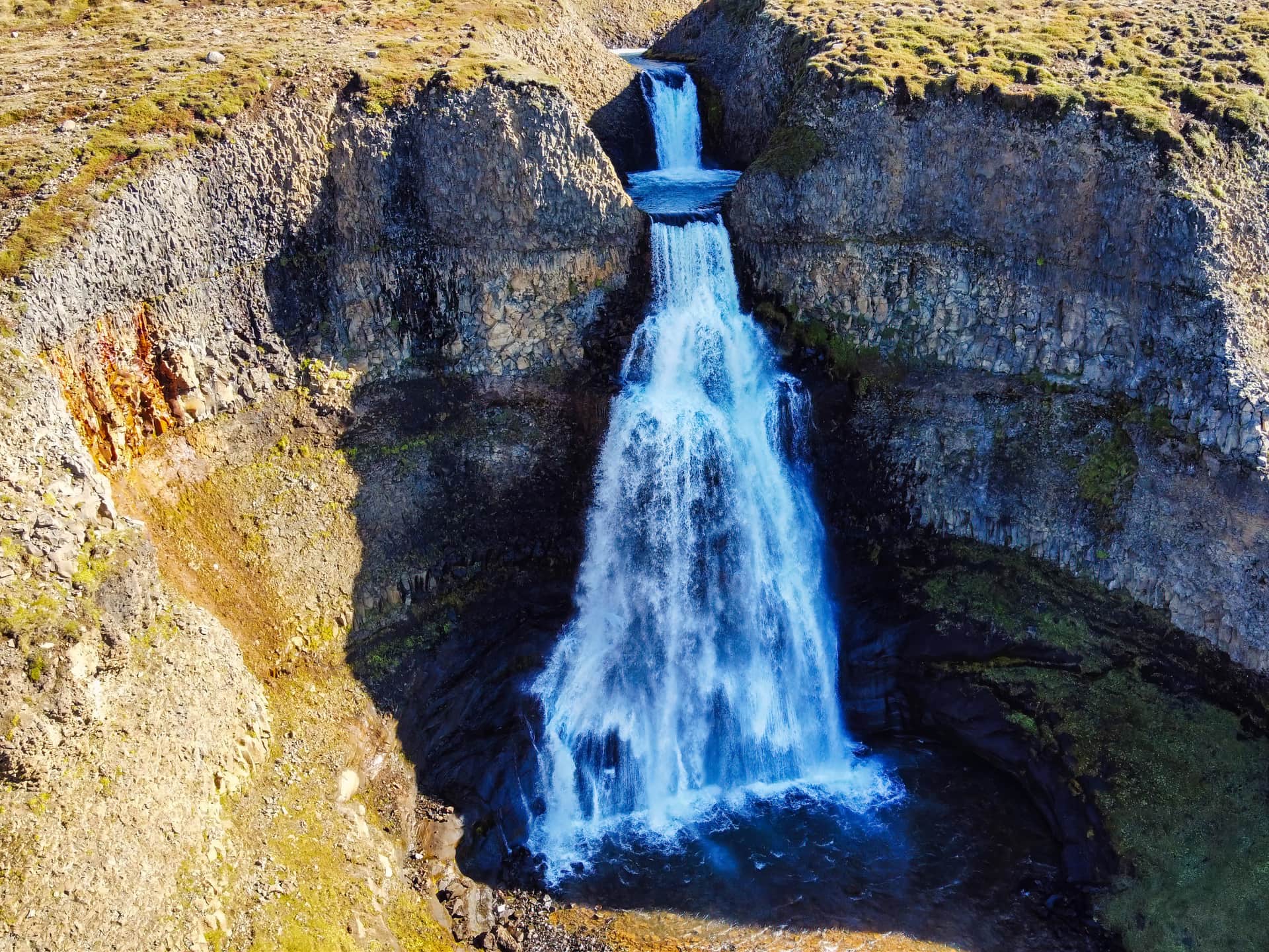 Водоспад Бергарфосс