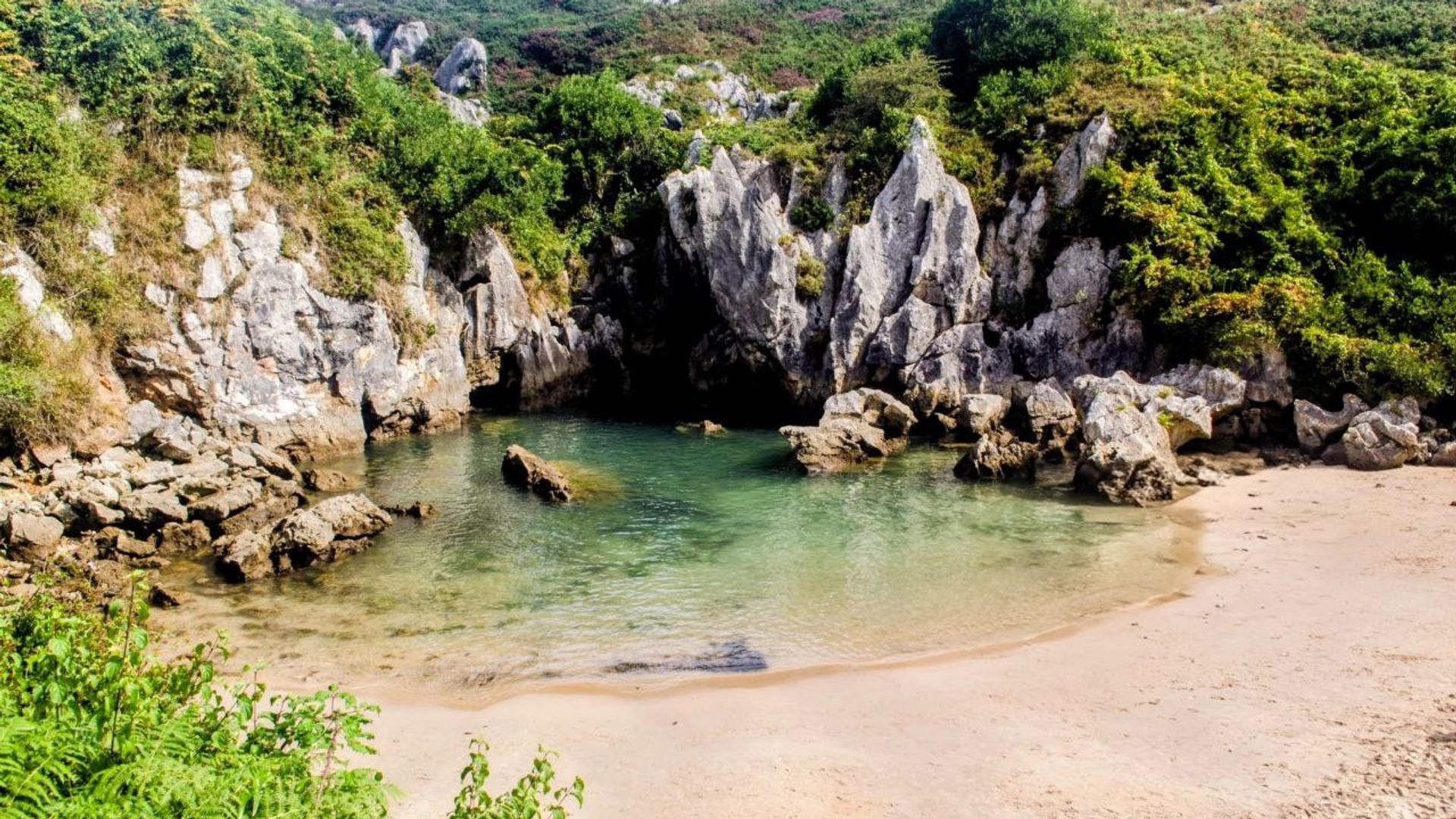 Пляж Гульпиюри