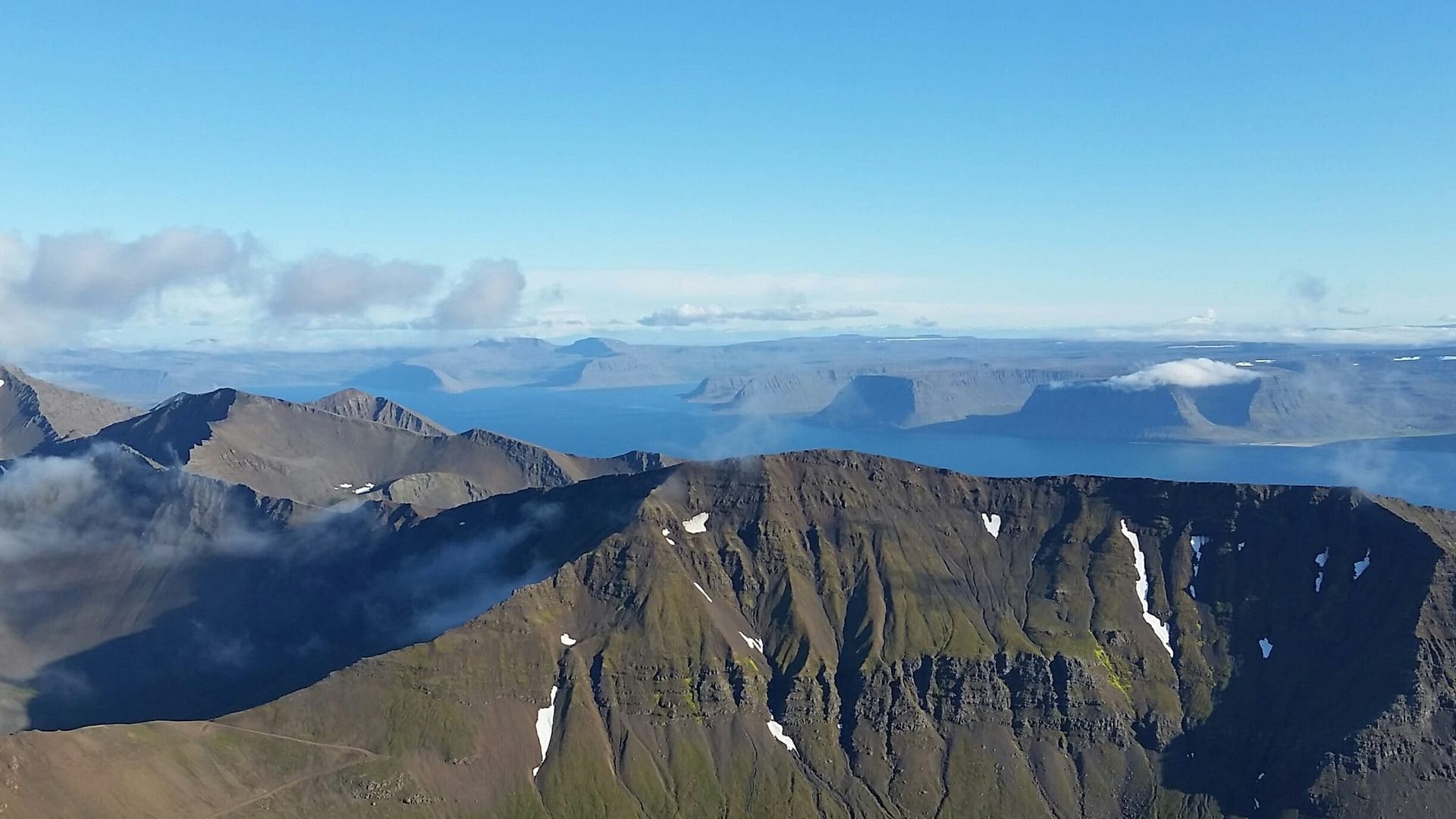 Гора Кальдбакюр
