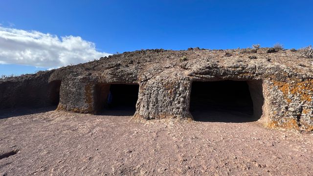 Cuatro Puertas Cave