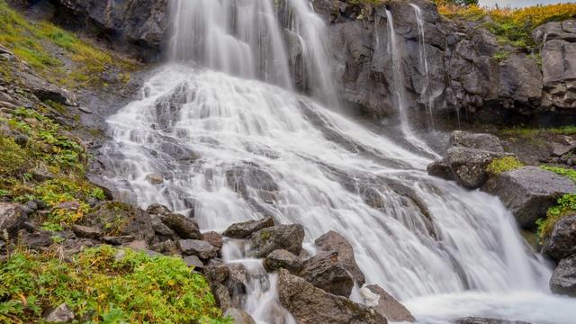 Водопад Бунарфосс