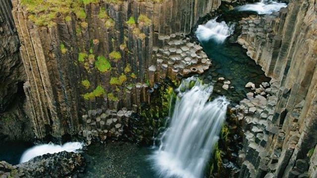 Водопад Литланесфосс