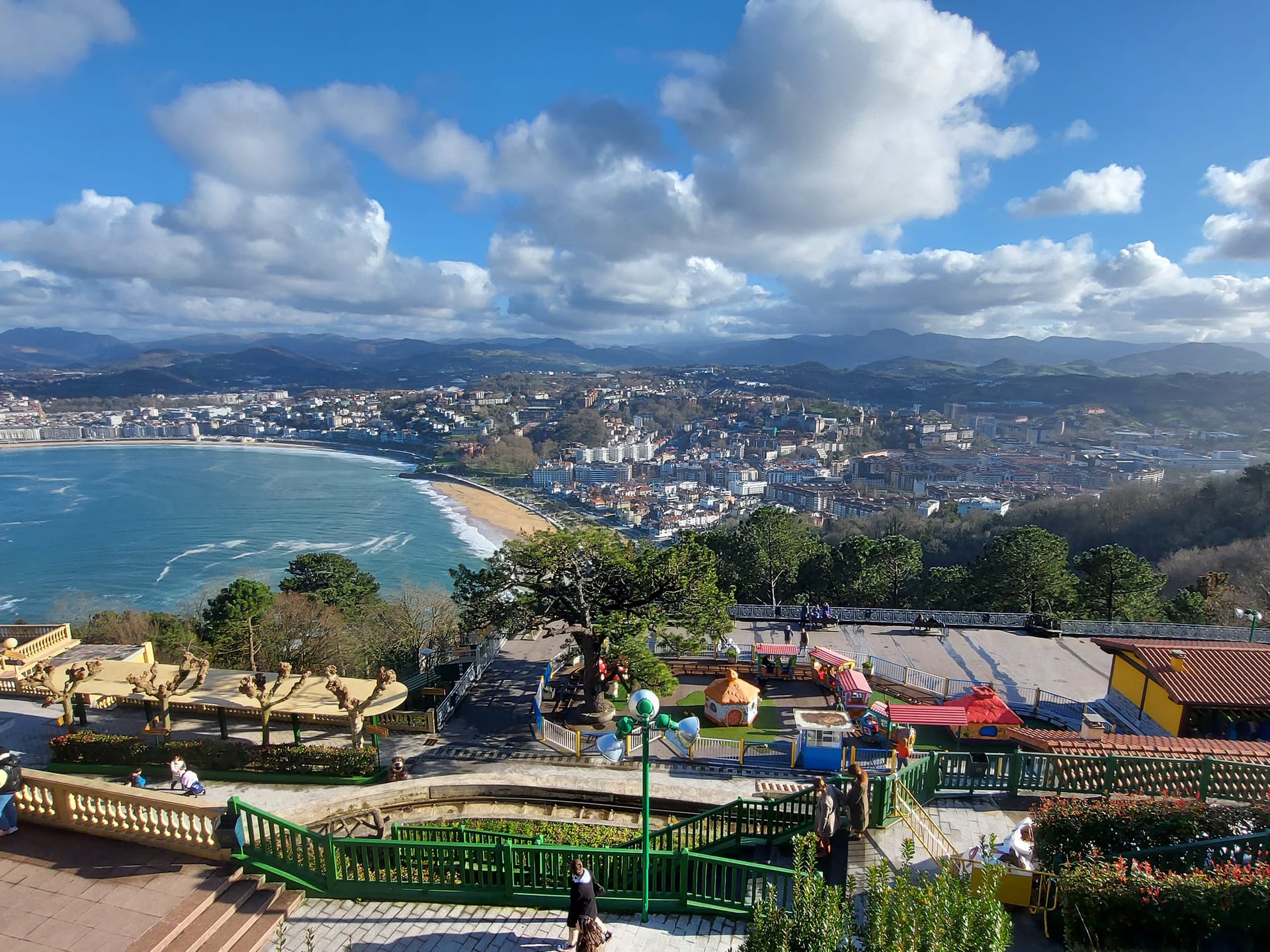 Парк аттракционов Монте-Игельдо