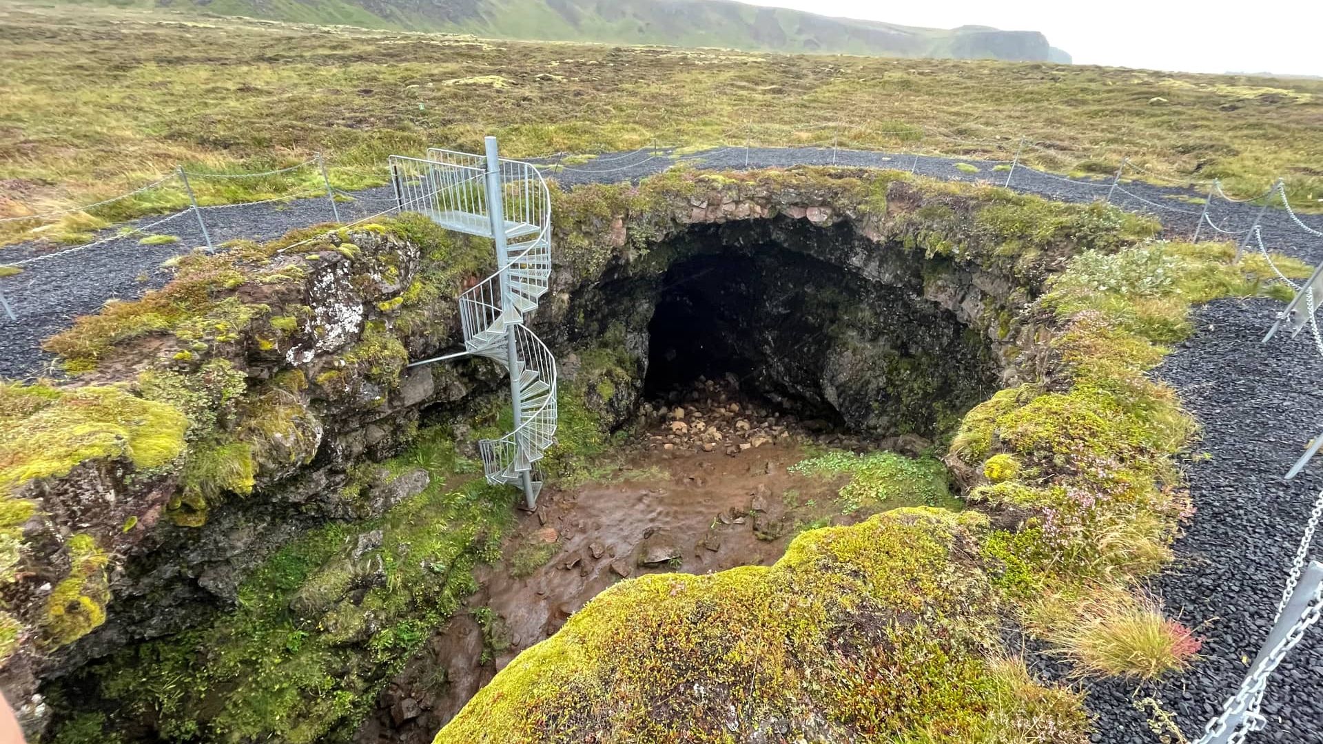 Пещера Арнаркер