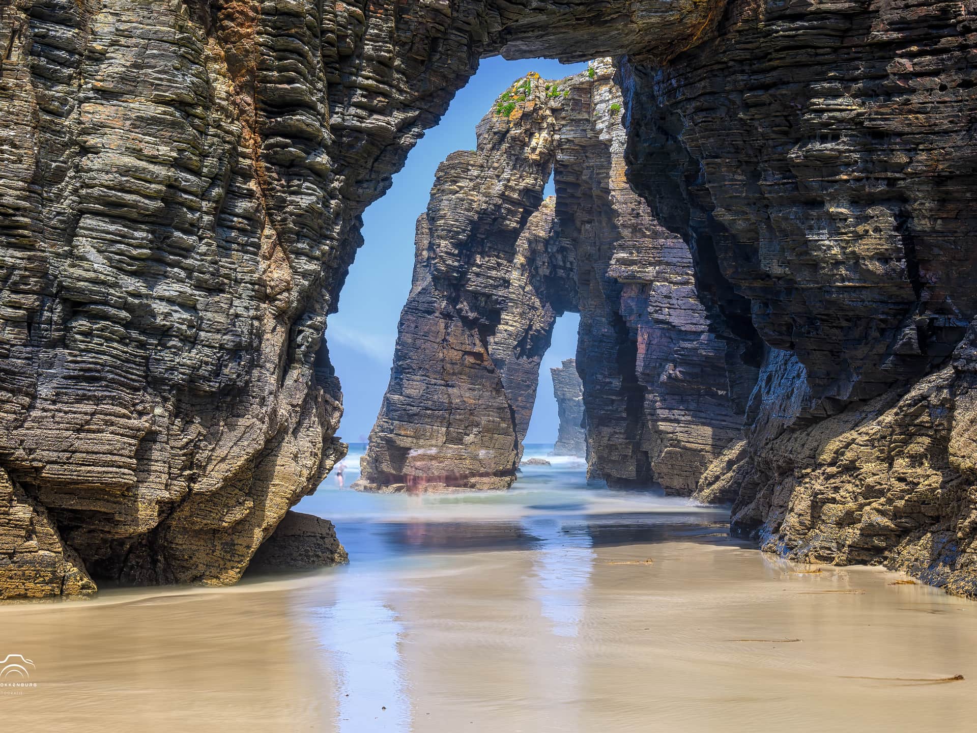 Пляж Лас-Катедралес 