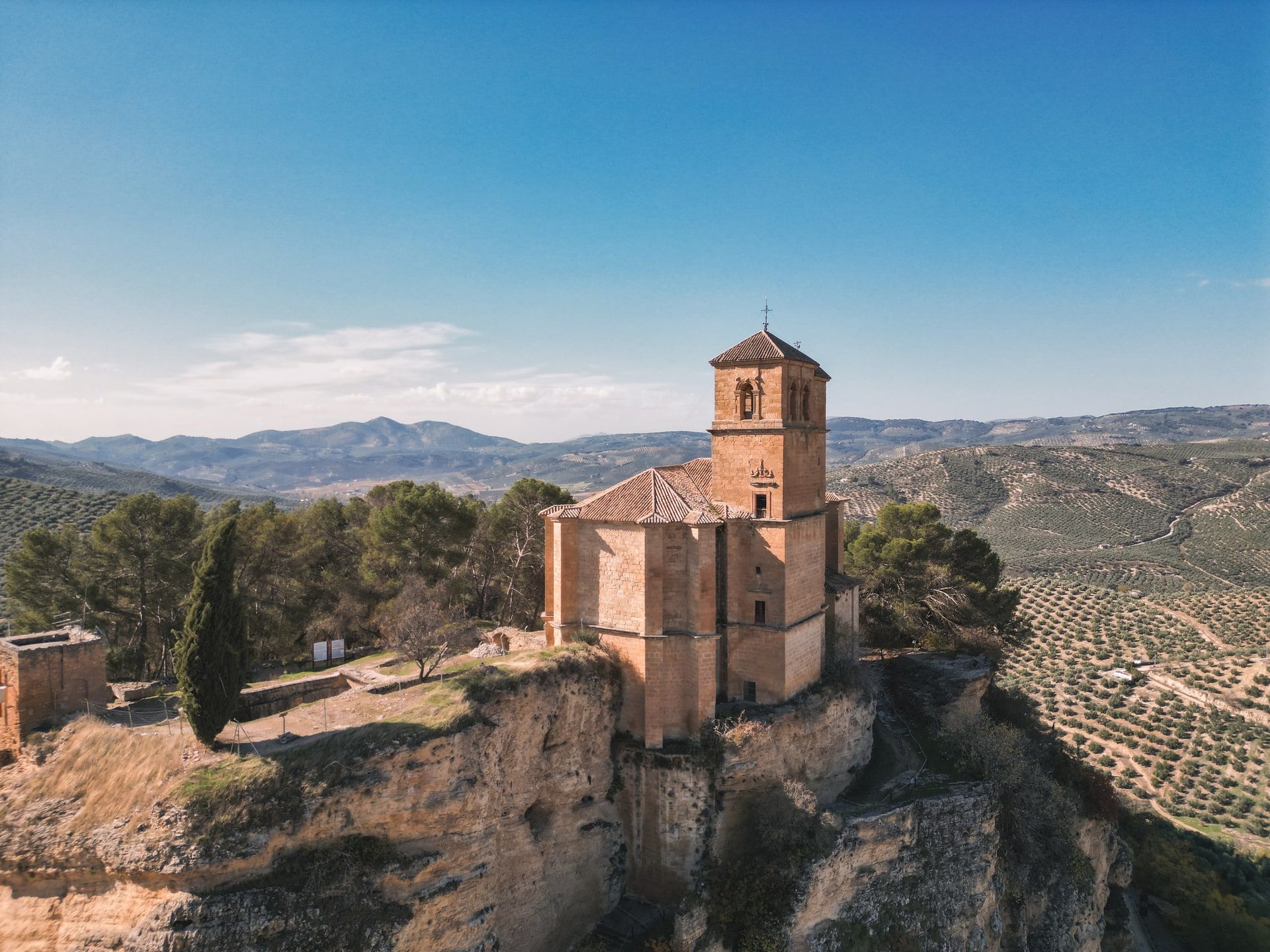 Замок Монтефрио