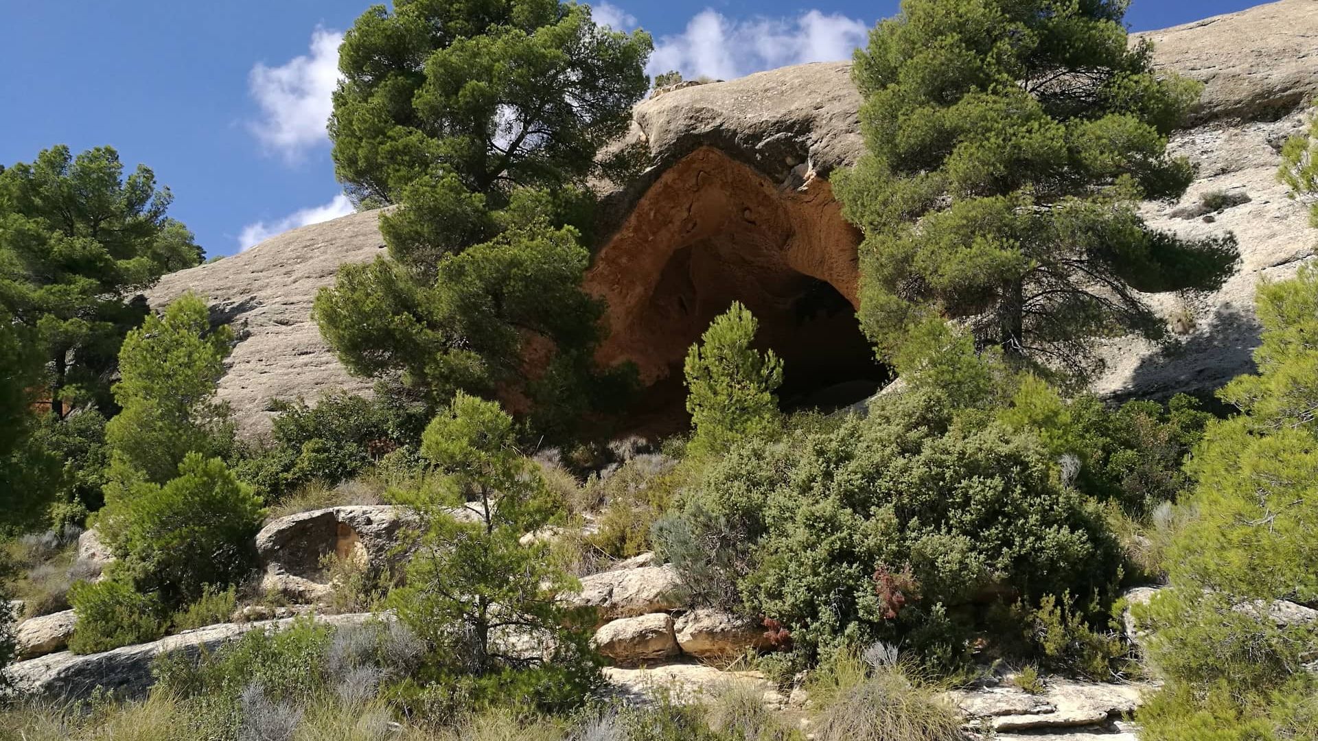 Печера Орадада