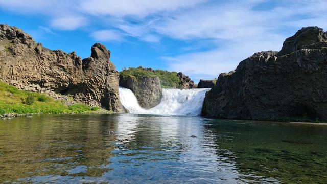 Hjálparfoss