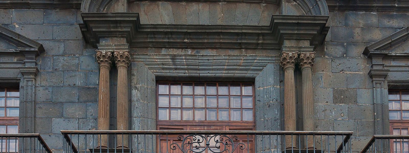Nava Palace