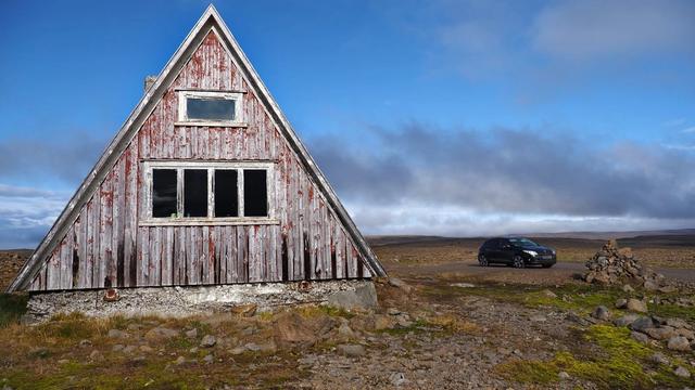 Mountain Hut Leygabol