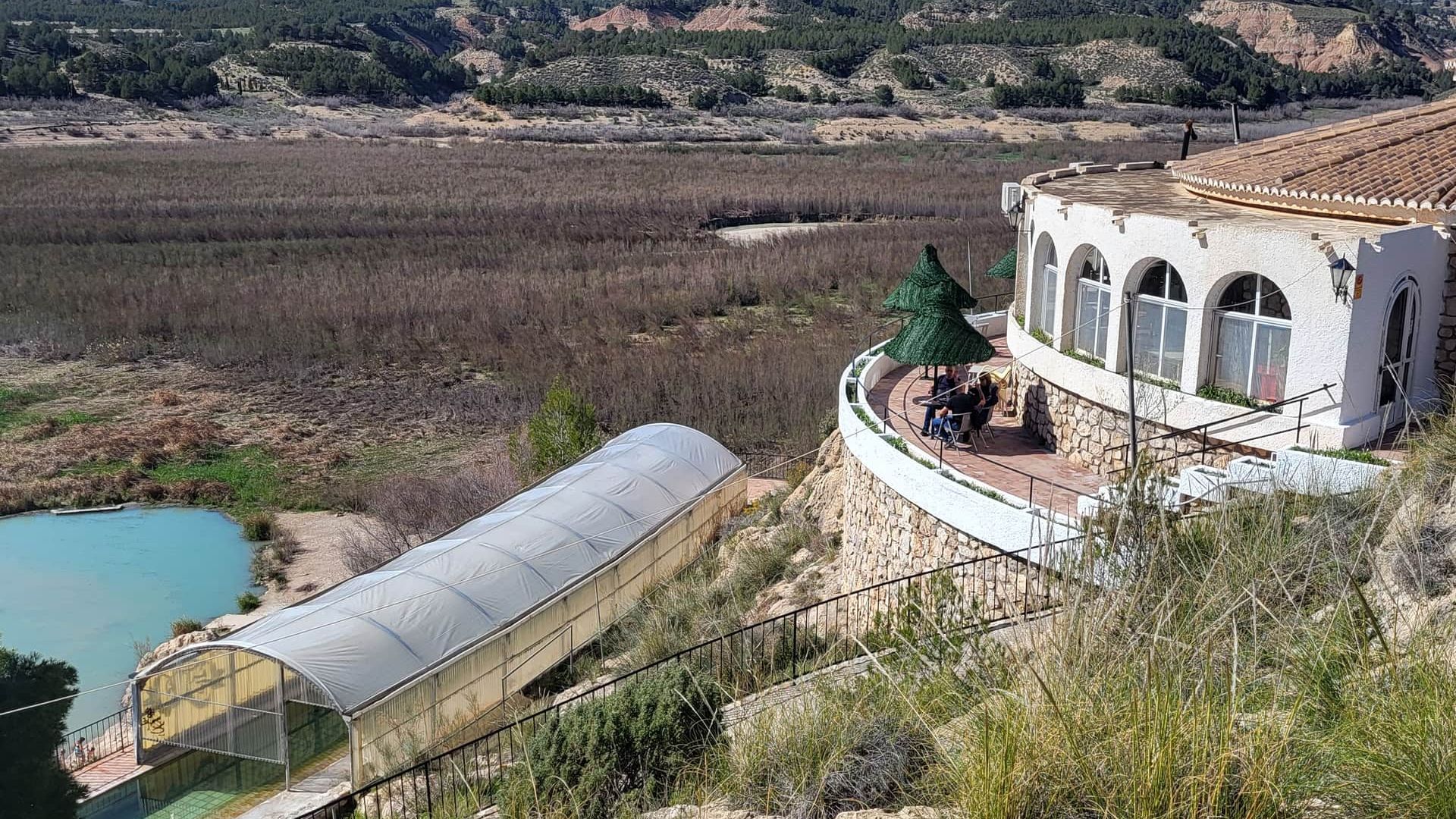 Термальні купальні Сухара