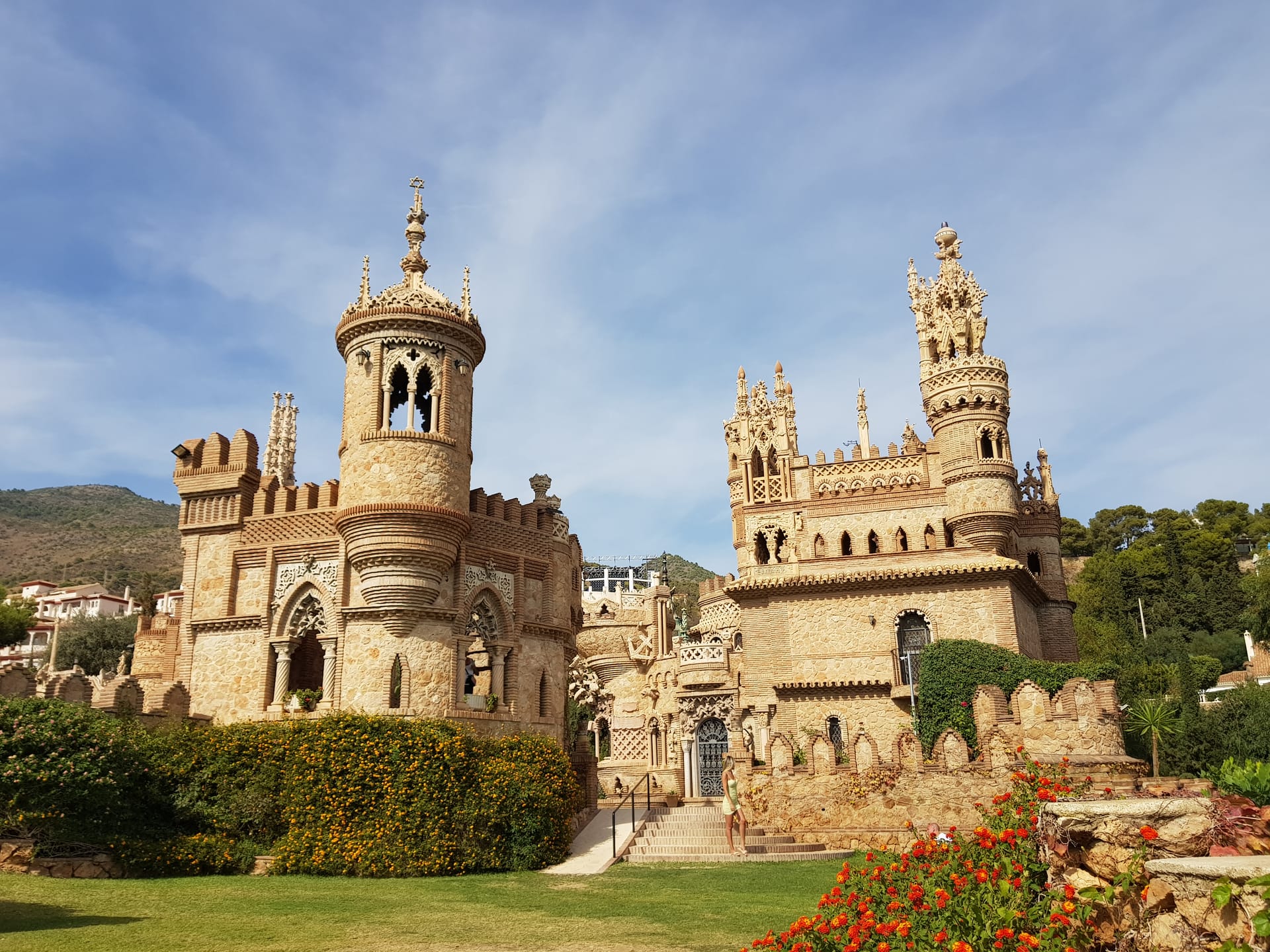 Замок-пам'ятник Коломарес