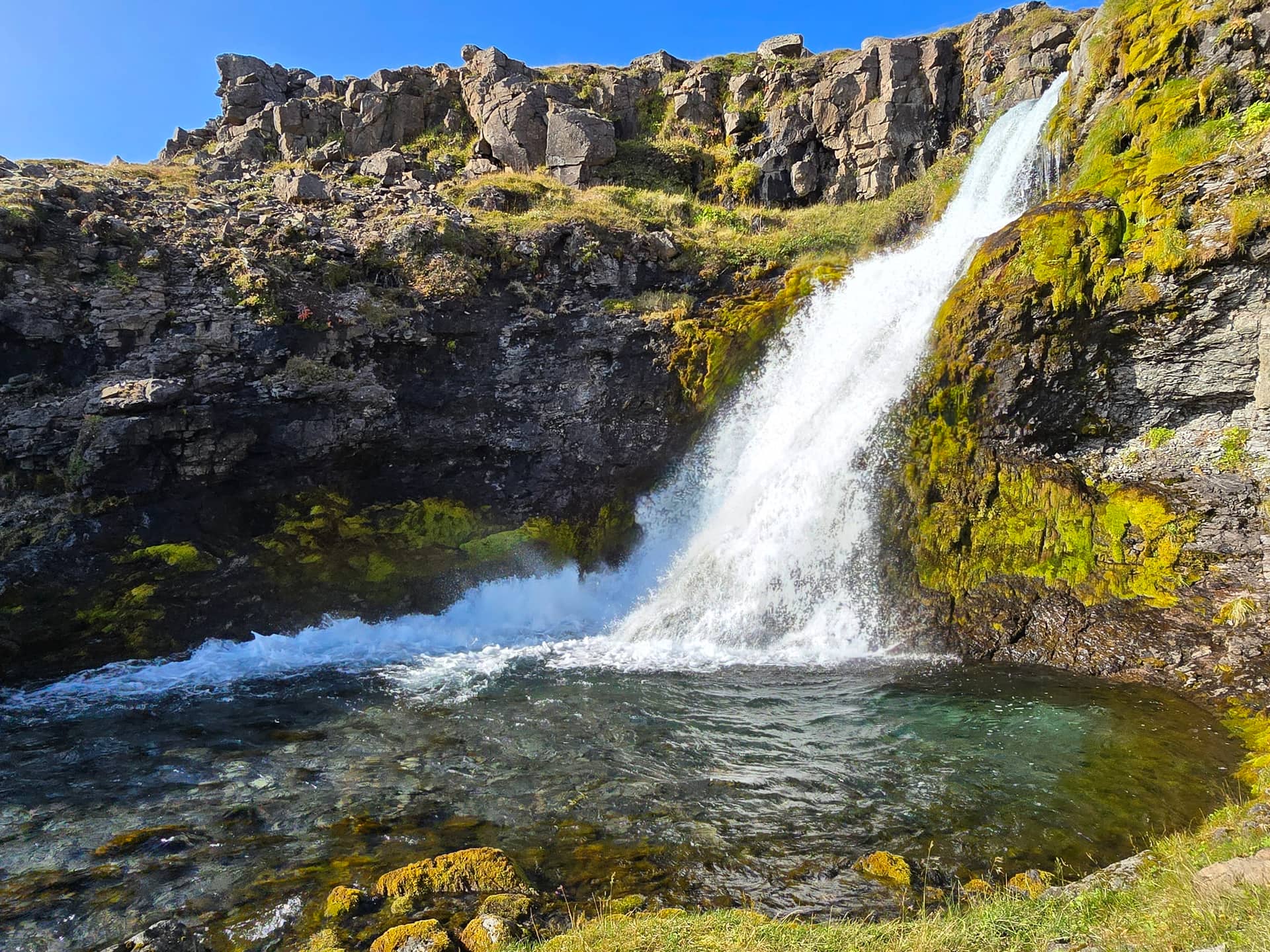 Водопад Гльюфурарфосс