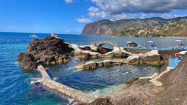 Doca do Cavacas Natural Pools