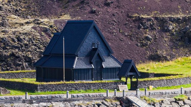 Stafkirkjan Church