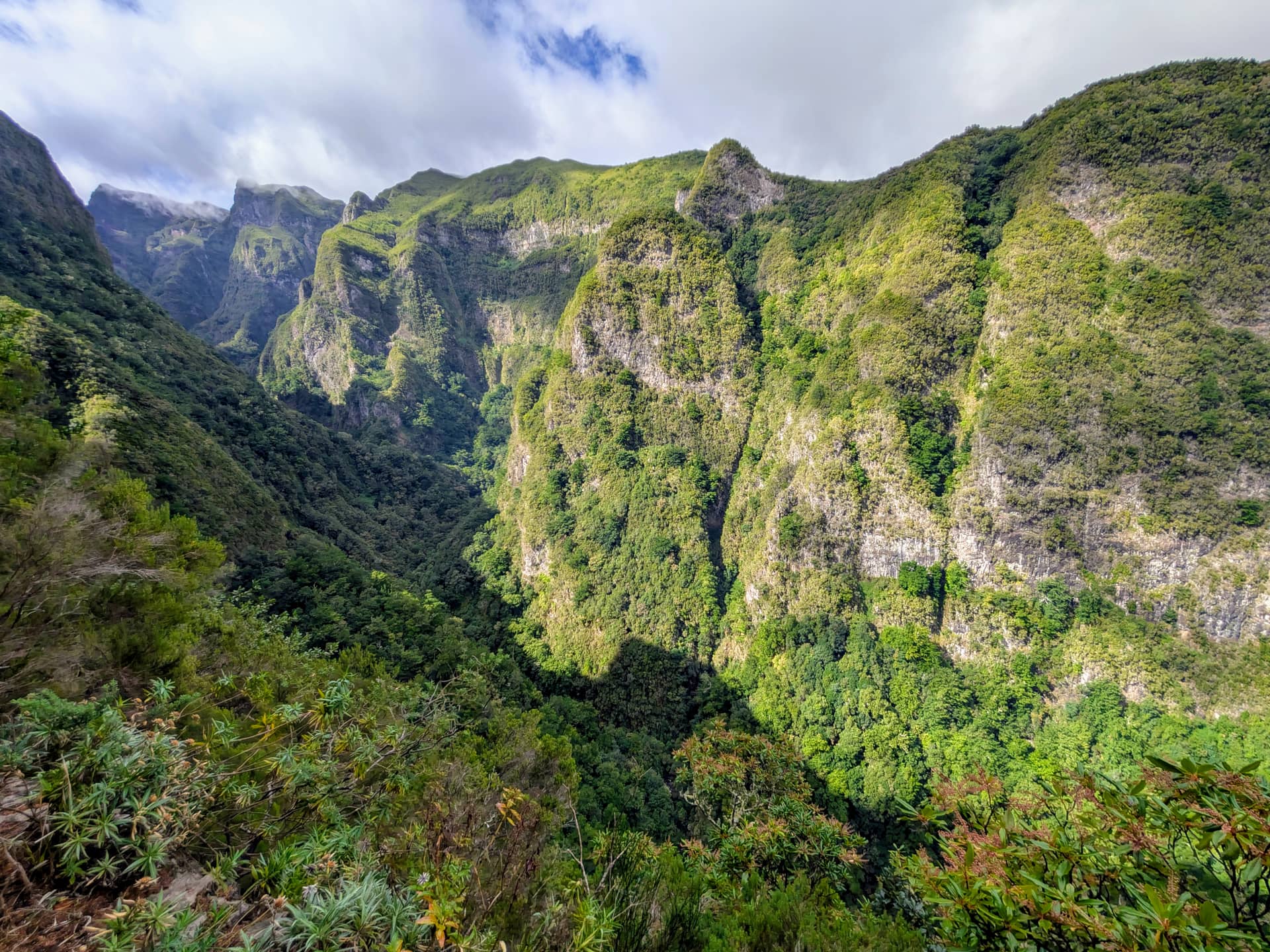 Тропа Левада-ду-Кальдейра̃у Верде