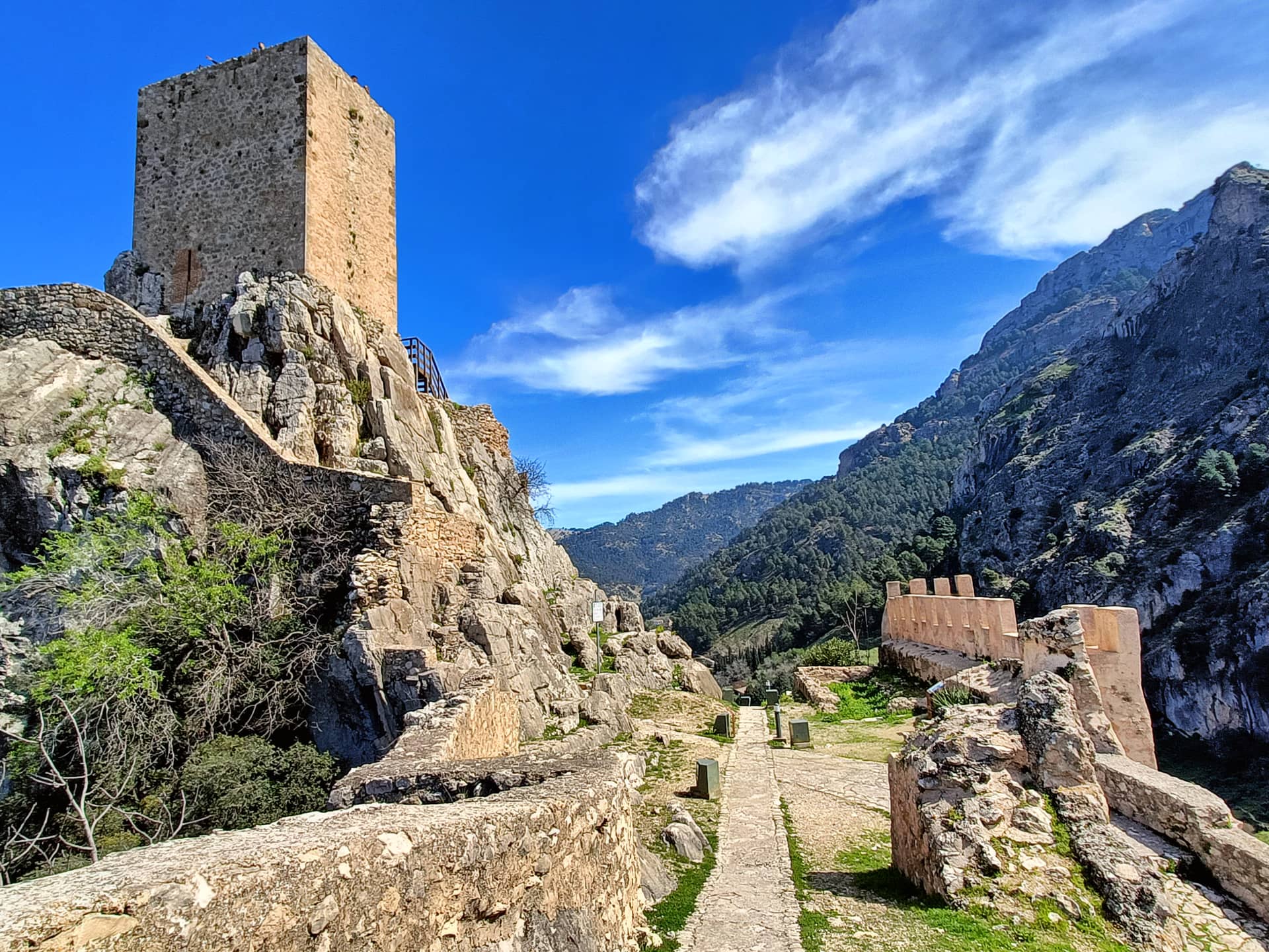 Замок Ла-Ируэла