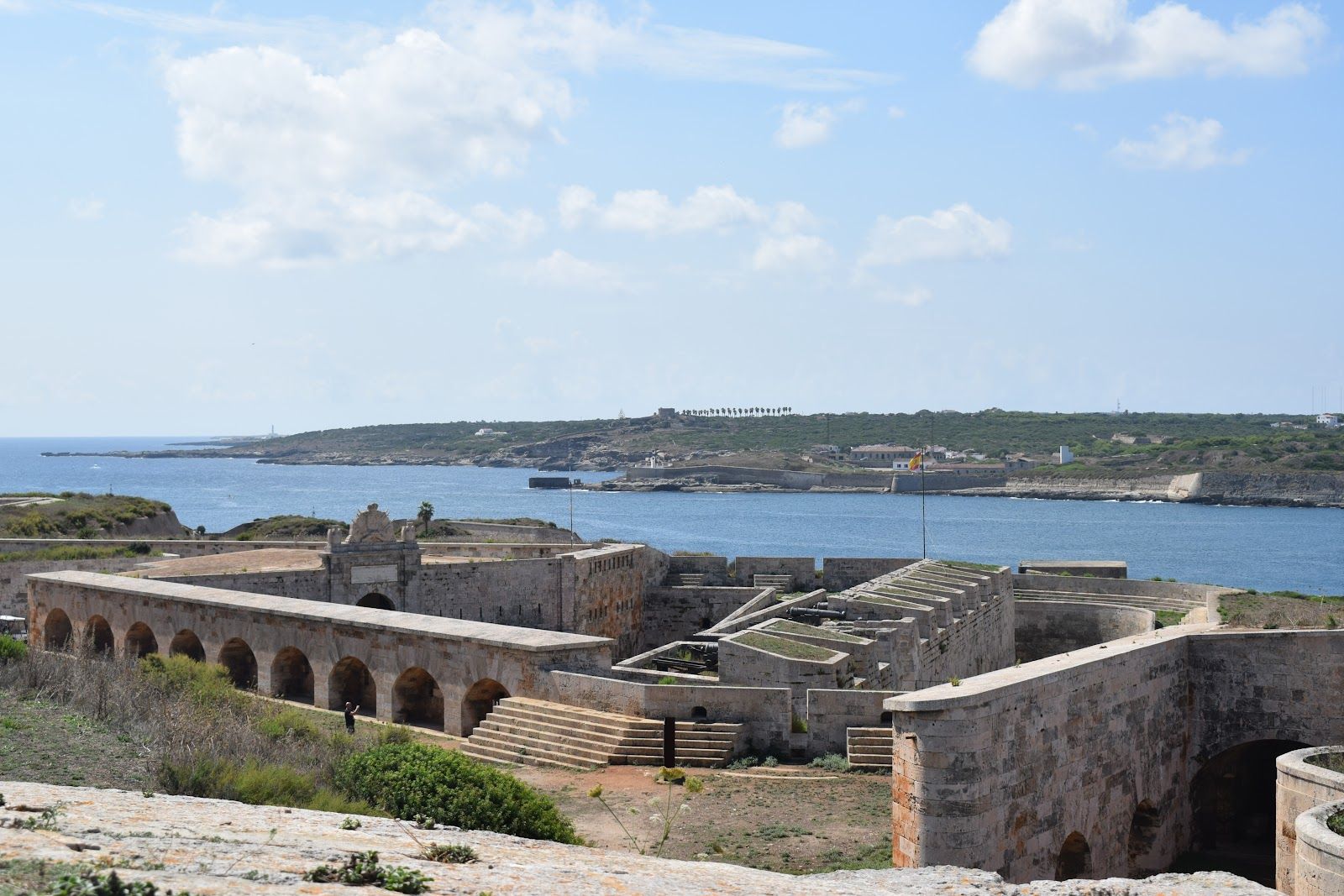 Isabel II Fortress / Mola Fortress