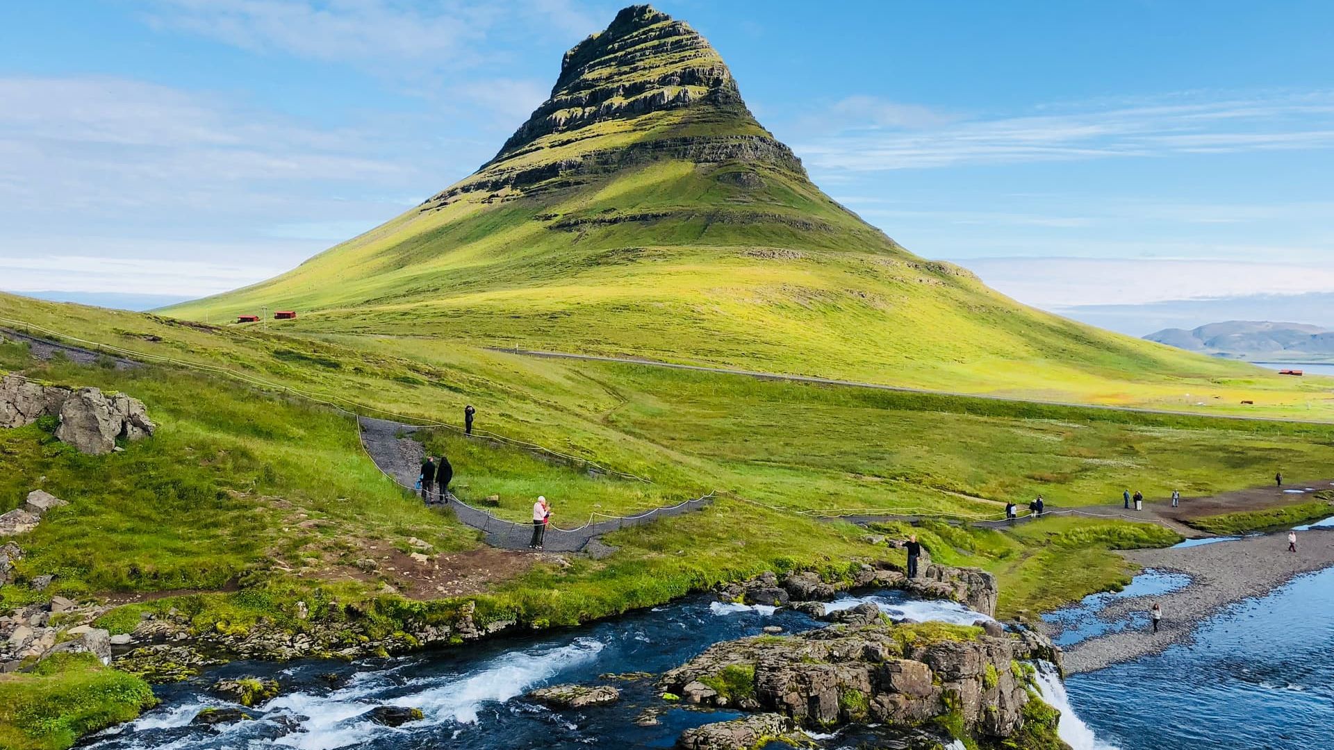 Водопад Киркьюфеллсфосс