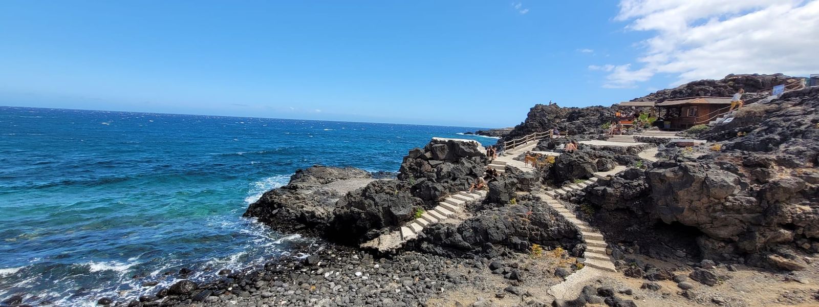 Montaña Amarilla Beach