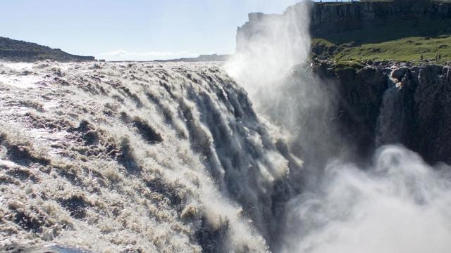 Водопад Деттифосс