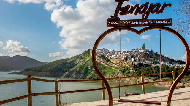 Iznajar Tourist Swing