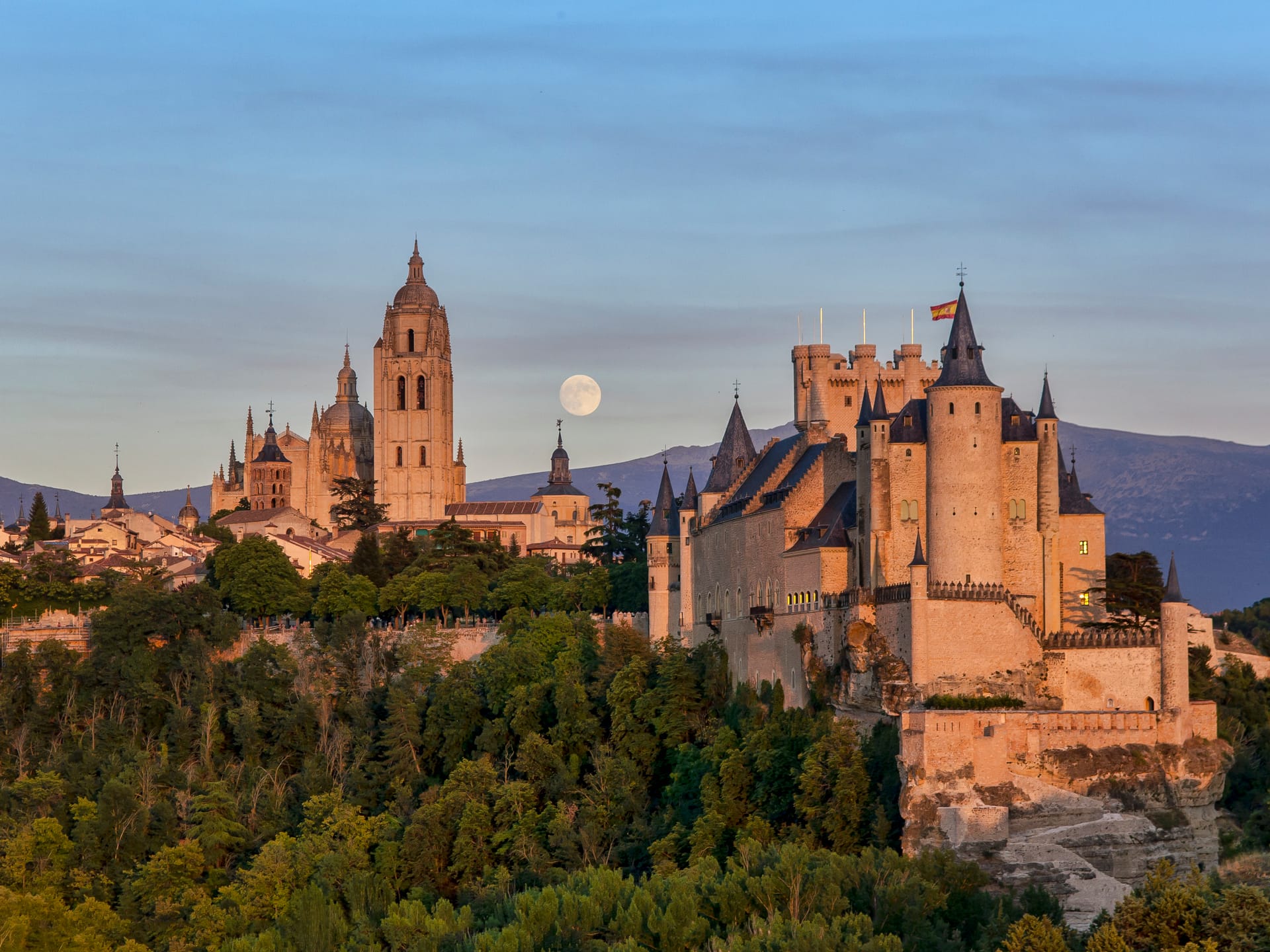 Алькасар у Сеговії