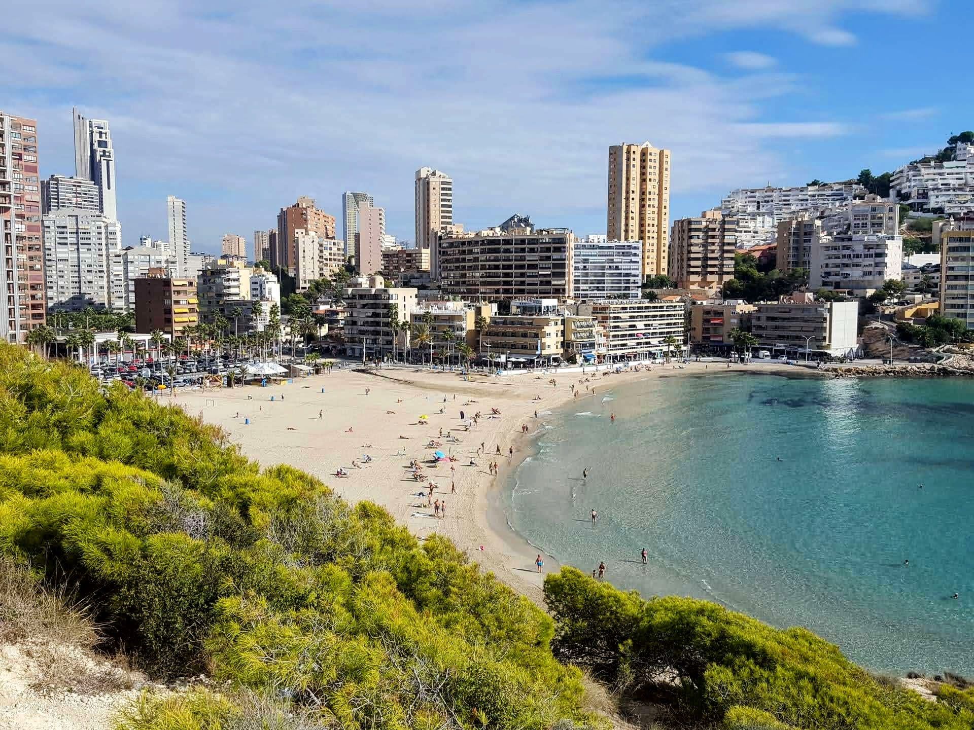 Пляж Ла-Кала-де-Фінестрат