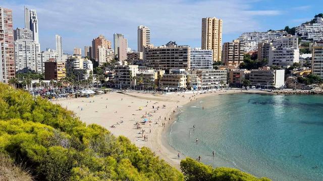 Пляж Ла-Кала-де-Фінестрат