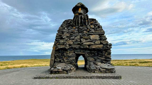 Bárður Snæfellsás Monument