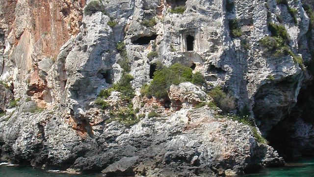Necròpolis de Cales Coves