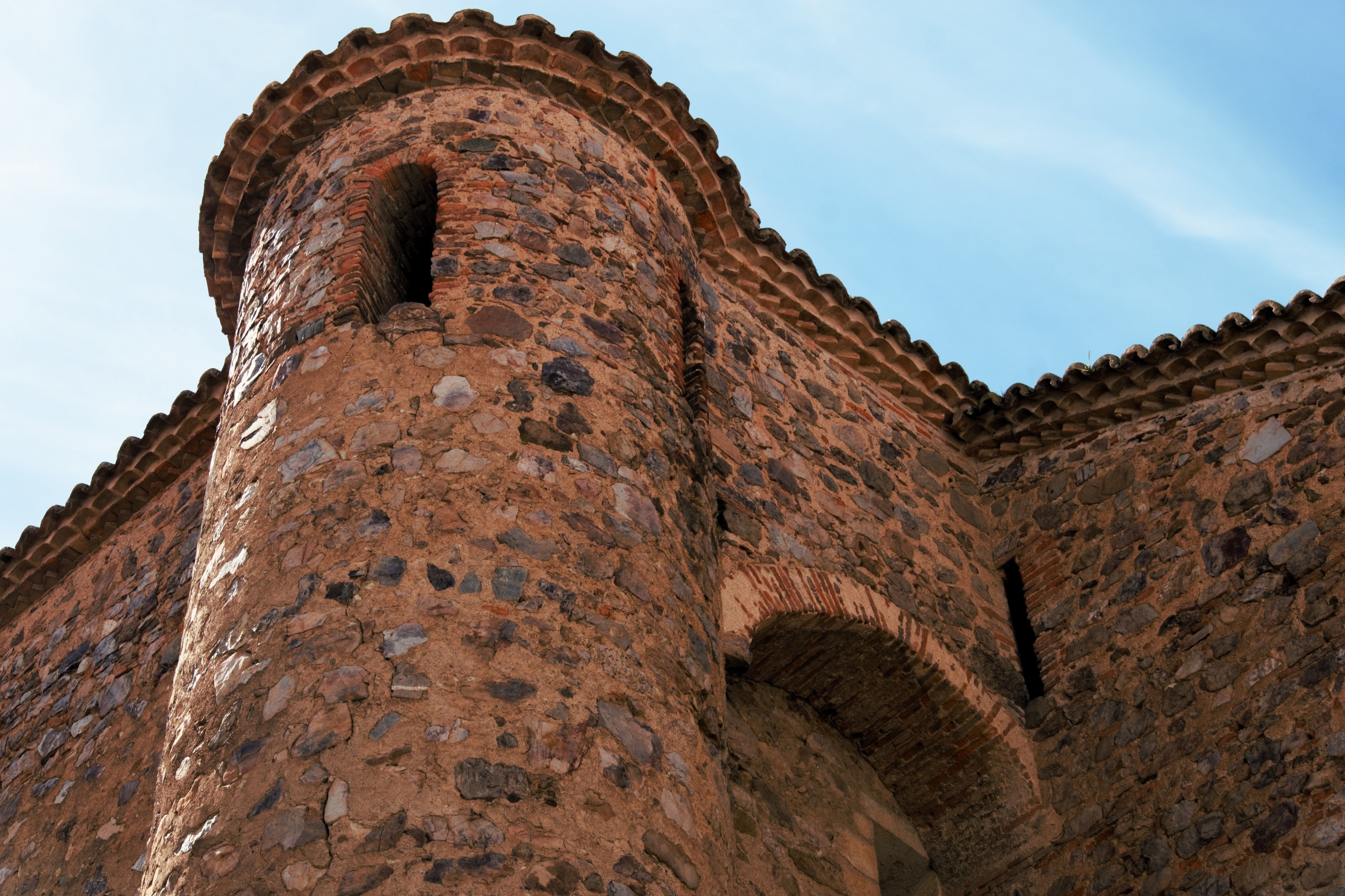 Historic Aragon: 11 Castles, Mudéjar Towers and Stone Villages