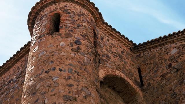 Historic Aragon: 11 Castles, Mudéjar Towers and Stone Villages