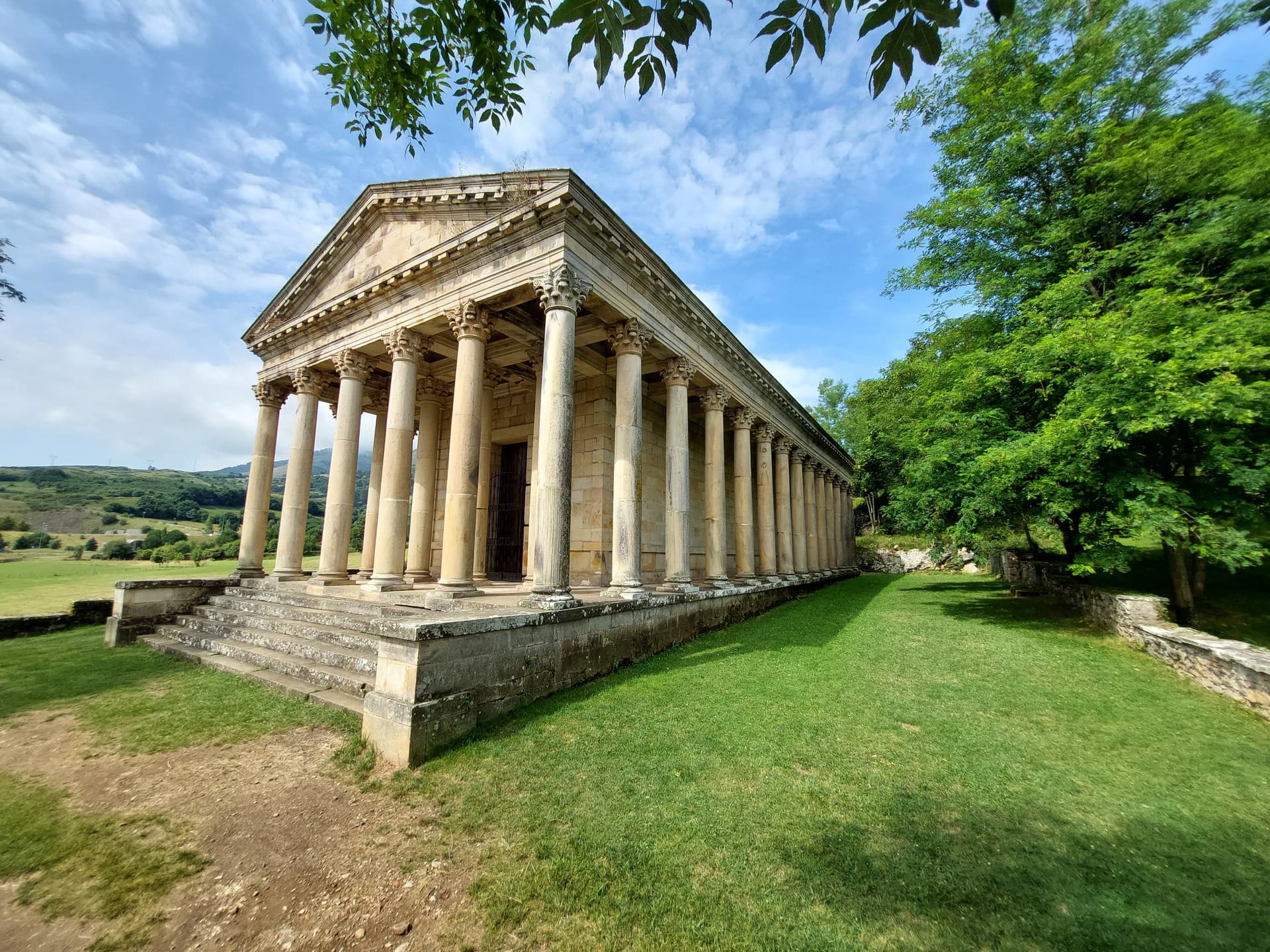 Церковь Сан-Хорхе