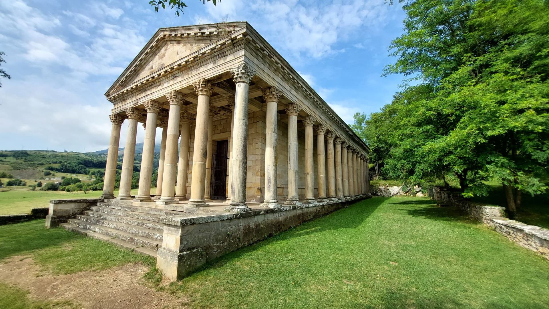 Церковь Сан-Хорхе