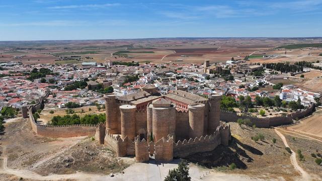 Замок Бельмонте