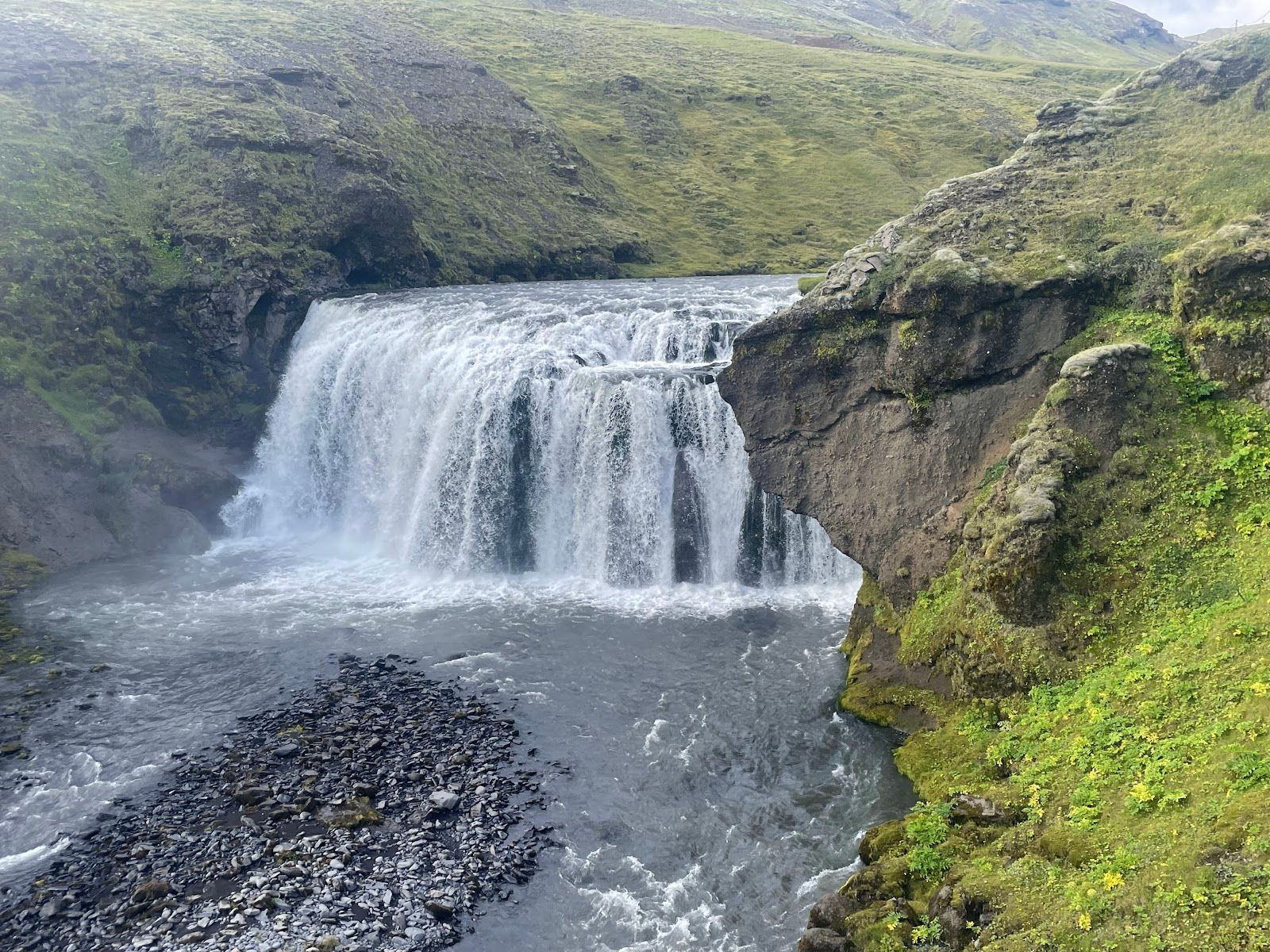Водоспад Роллуторфуфосс