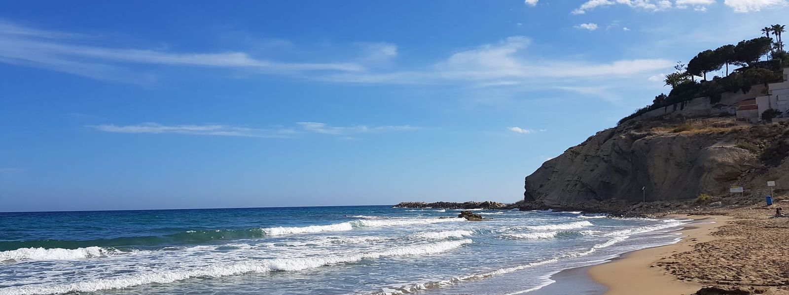 Lanuza Cove