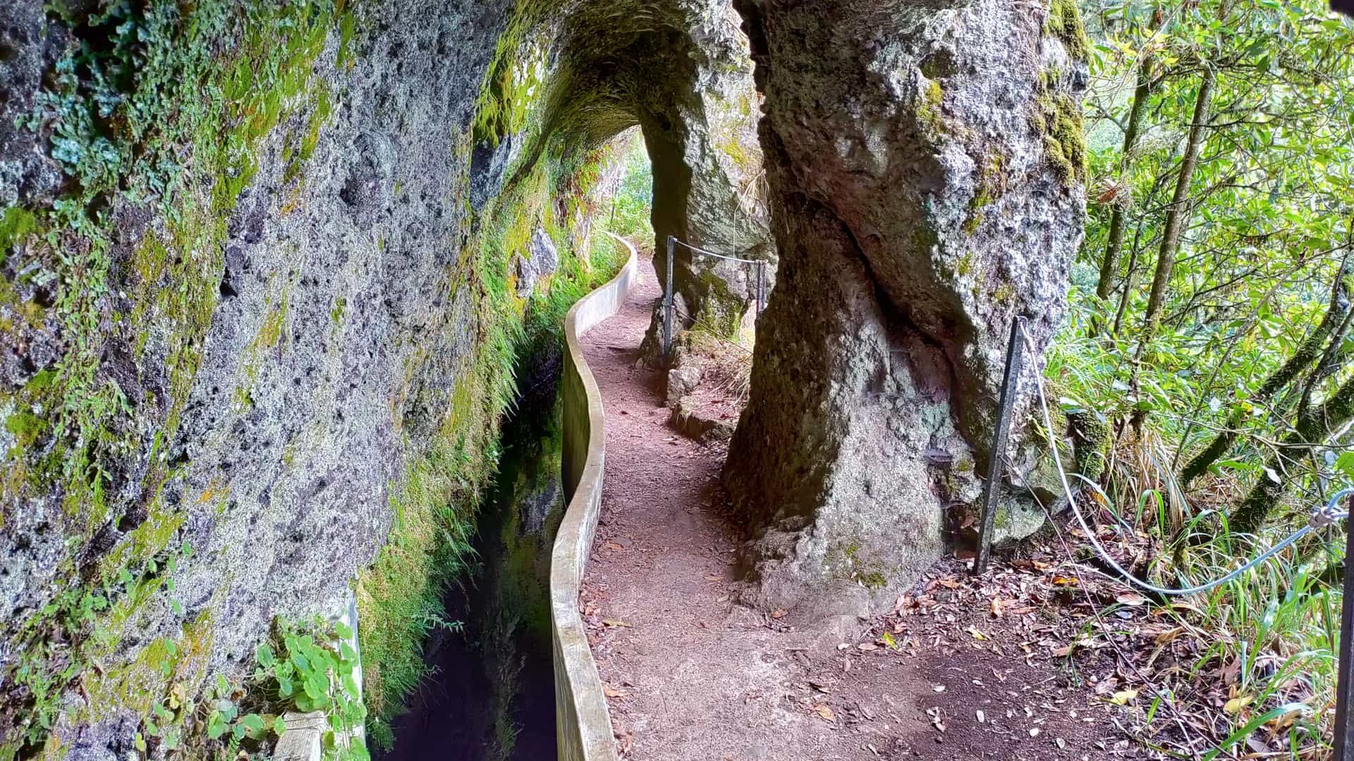 Стежка Левада-ду-Фураду (PR10)