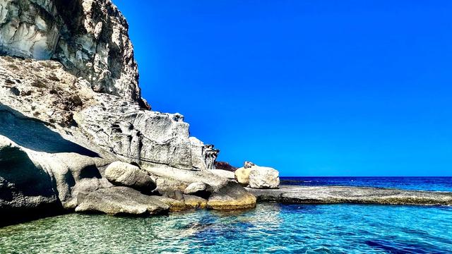 Пляж Кала-де-Енмедіо