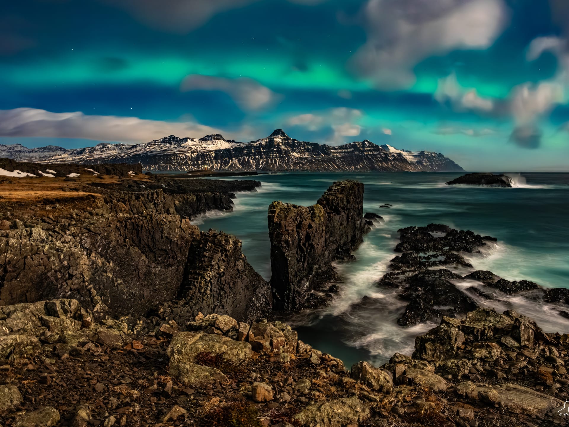 Скалы мыса Ваттарнес