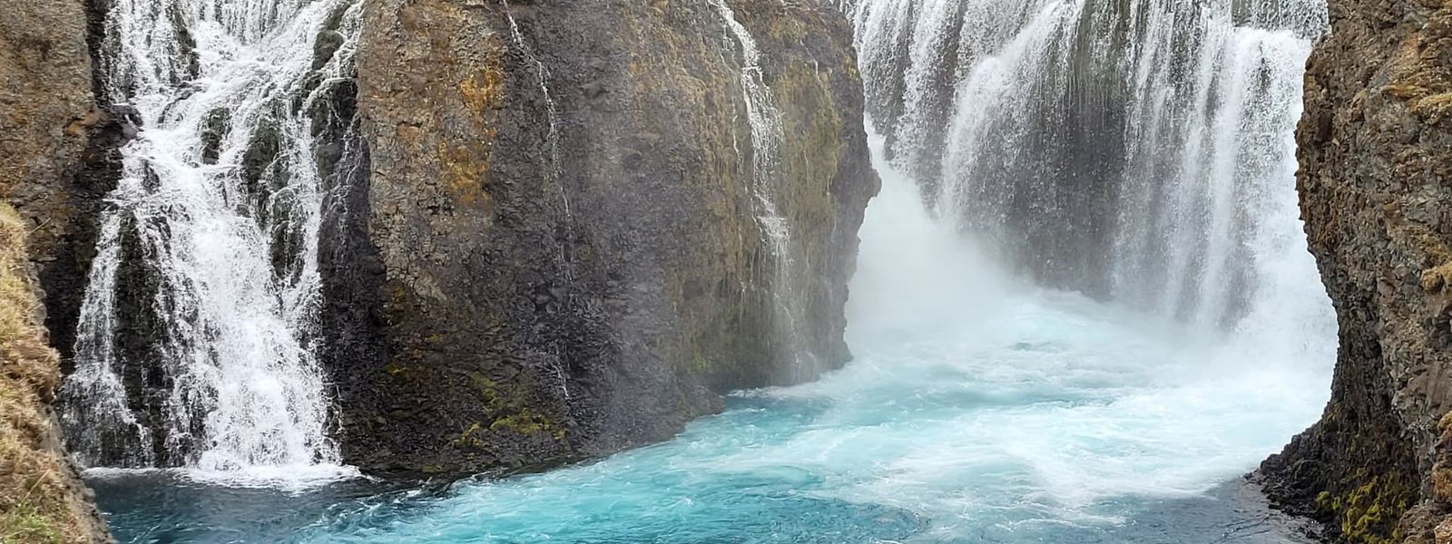 Sigoldufoss Waterfall
