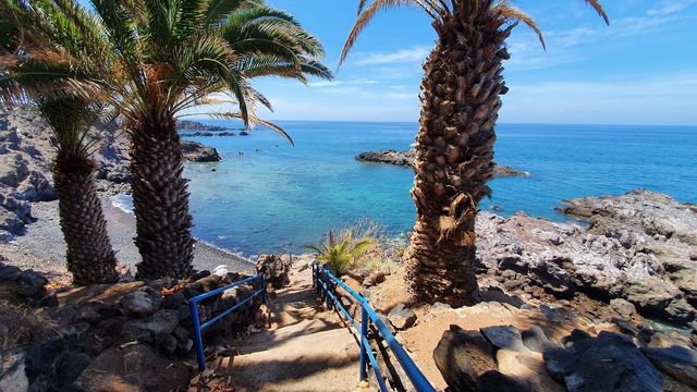 Baja Larga Beach