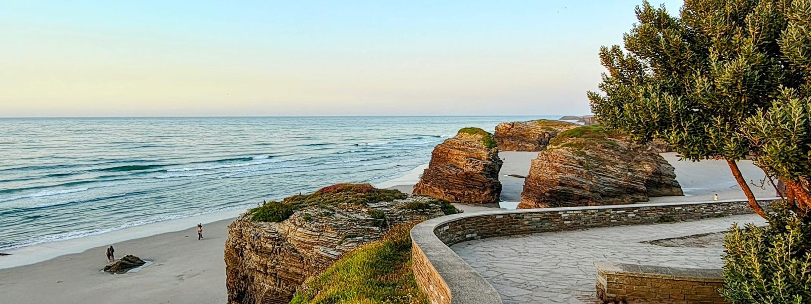 Catedrals Beach Viewpoint